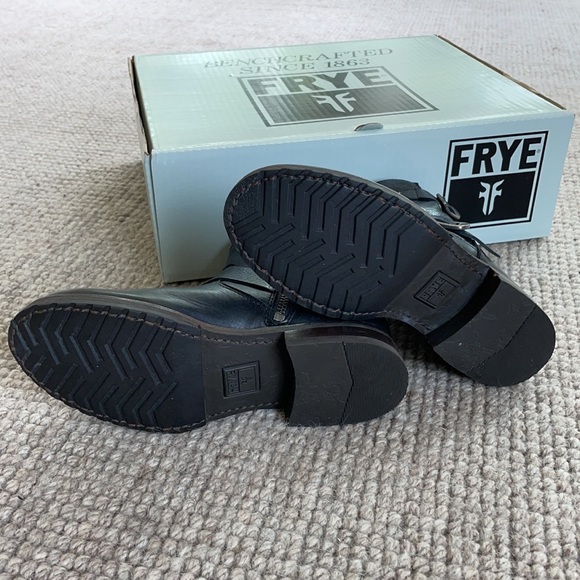 Frye boots. 6” Veronica Shortie boots. Black. - Picture 3 of 8